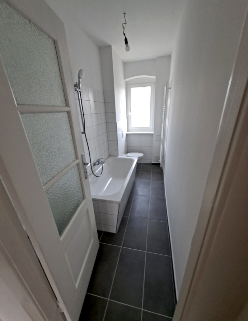 Sanierung eines Badezimmers - Bild Zustand nachher - C2GmbH Sanierung aus einer Hand