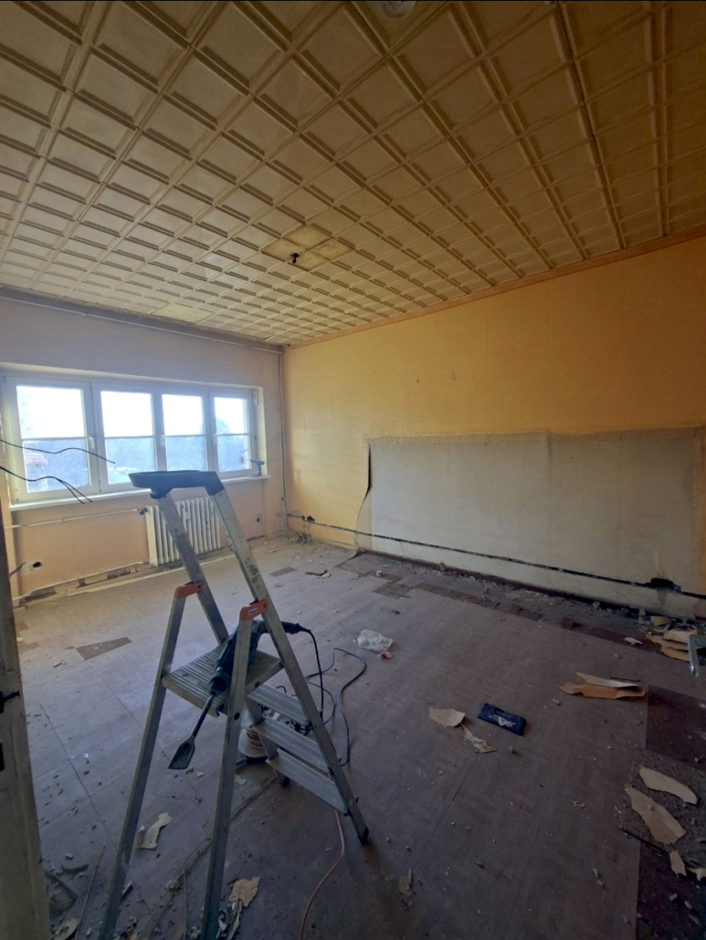 Sanierung eines Wohnraums - Bild Zustand vorher - C2GmbH Sanierung aus einer Hand